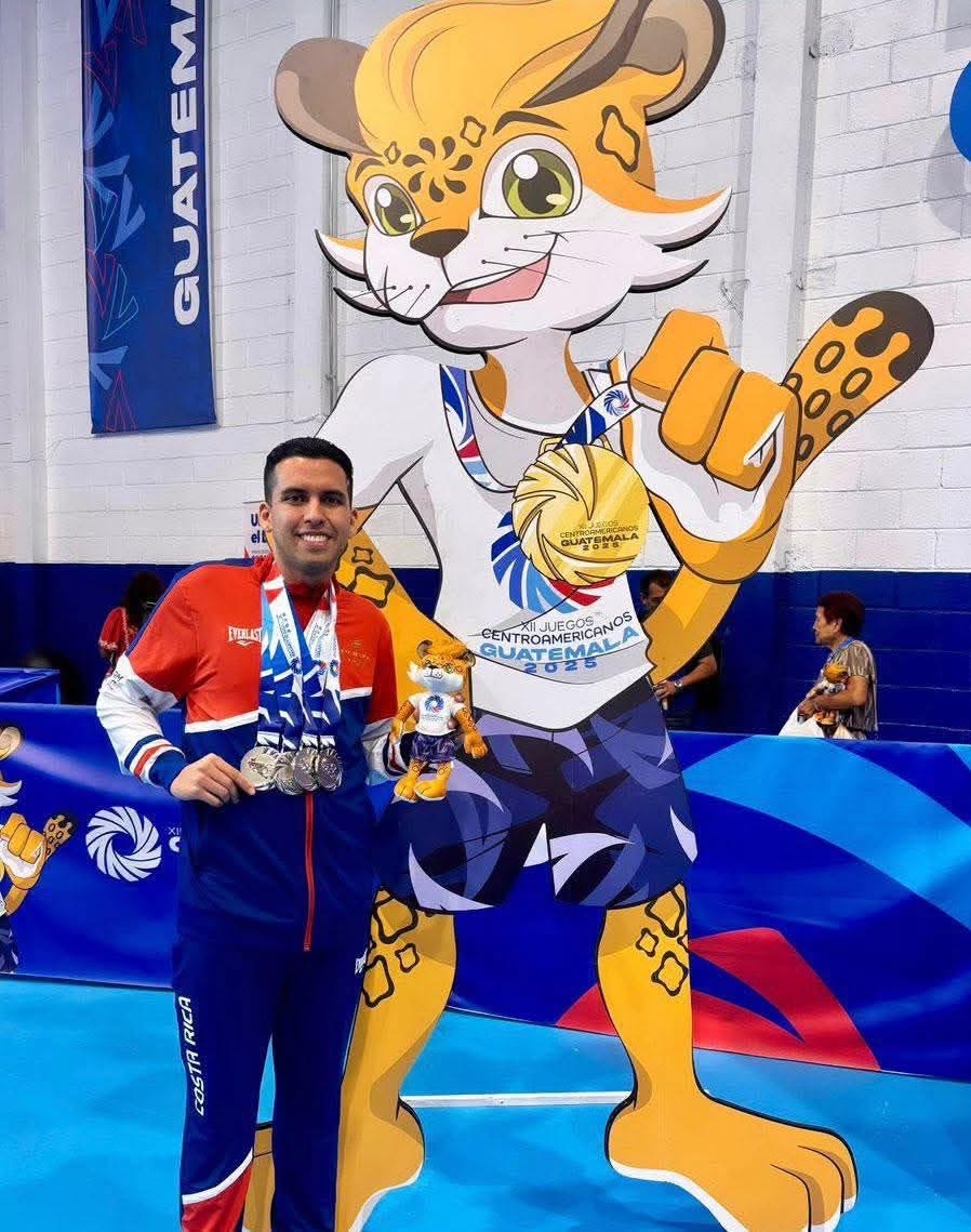 Billarista curridabatense ganó cuatro medallas en los Juegos Centroamericanos Guatemala 2025