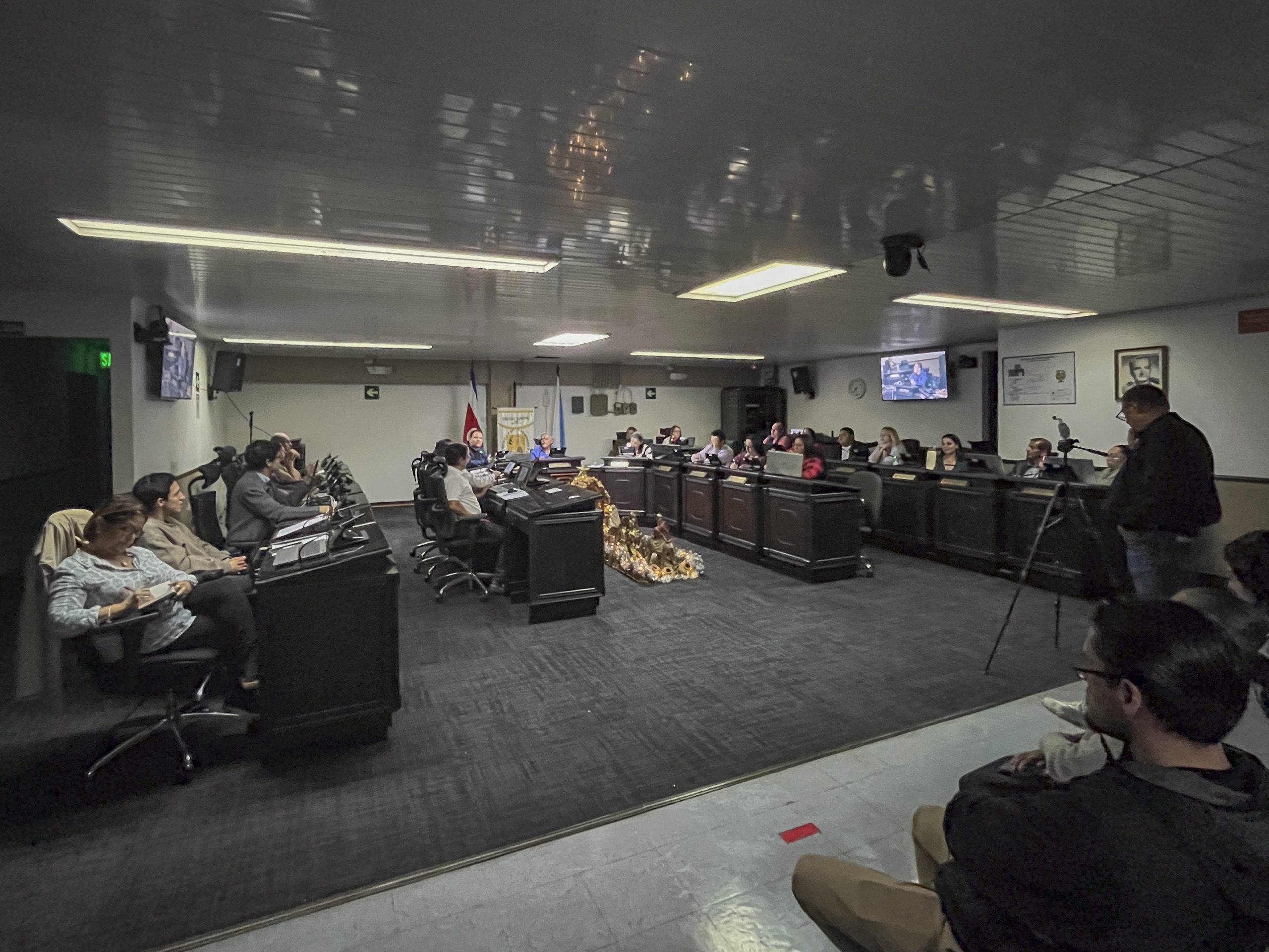 Concejo Municipal debatió informe inicial de la CGR sobre el presupuesto 2026 