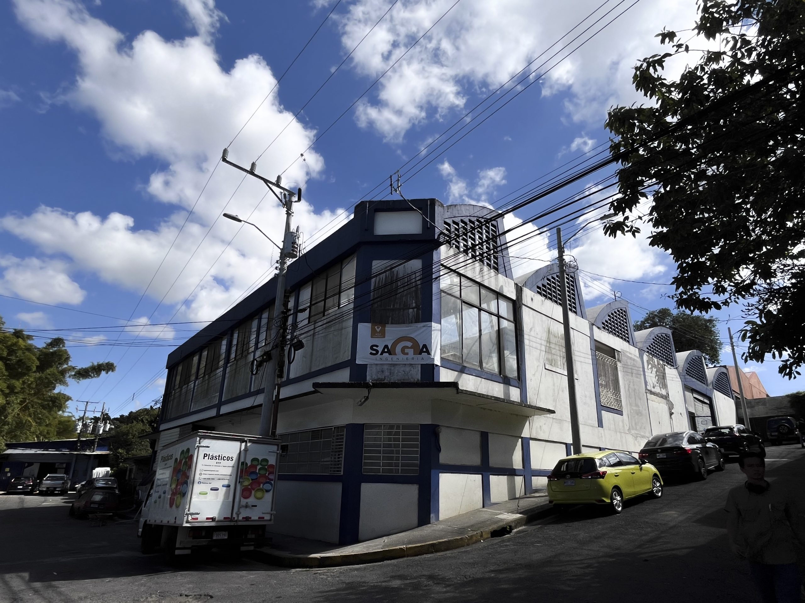 Edificio Curirava se acondiciona para albergar servicios municipales en Curridabat