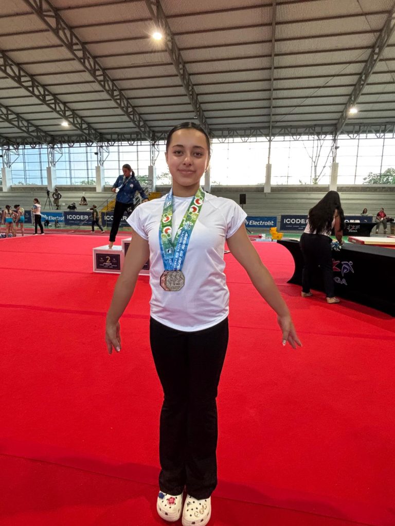 Malena Zambeaux Cortesía: Líder Club Gimnástico